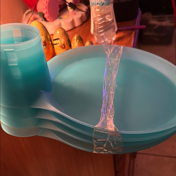 Buffet Buddy Blue Plastic Carrier for plate and cup.